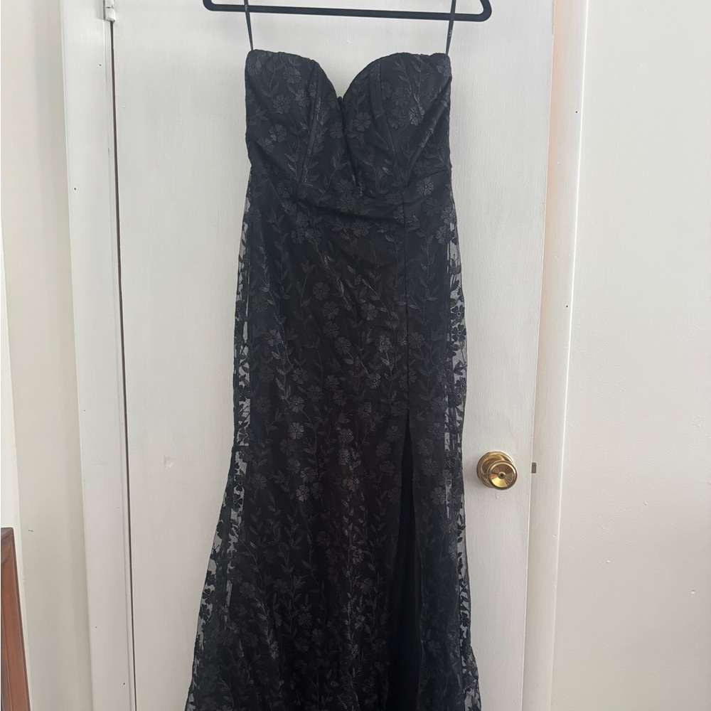Lulu's Black Strapless Lace Dress